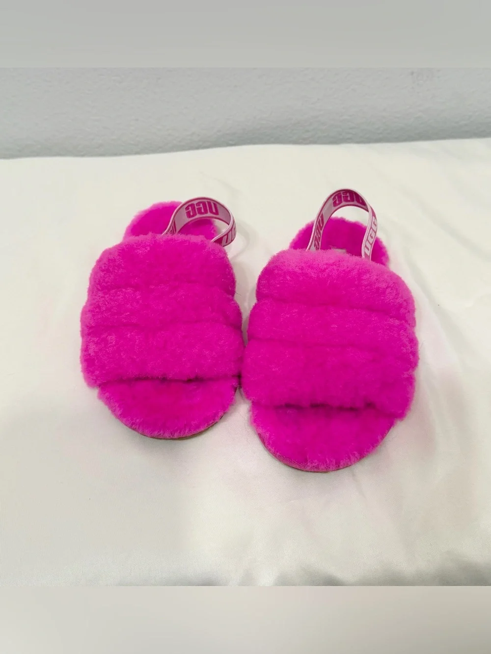 UGG Slippers Hot Pink Fluff Yeah Slide Sandals Logo Strap Cozy Girl Kid 12